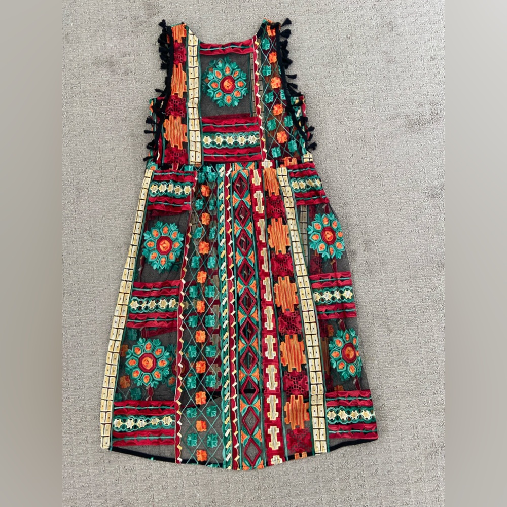 Beautiful embroidered dress almost new.